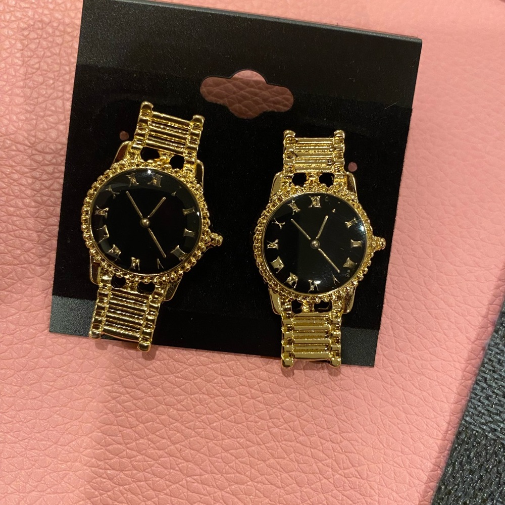 Elegant Gold and Black Women's Watch Earringss
